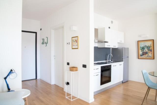 Grande Monolocale Con Parcheggio Interrato Incluso Apartment Генуа Екстериор снимка